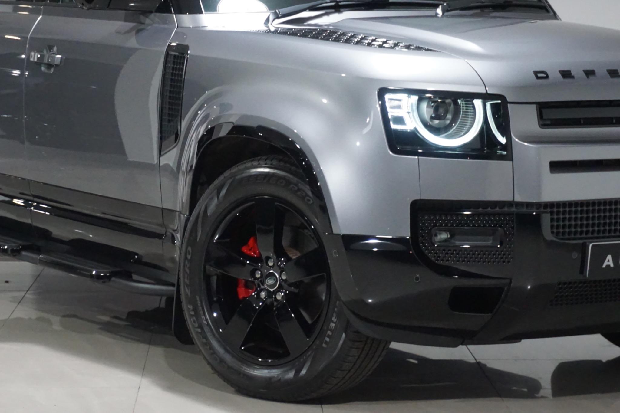 Land Rover Defender 110 3.0 D250 MHEV X-Dynamic HSE Auto 4WD Euro 6 (s/s) 5dr